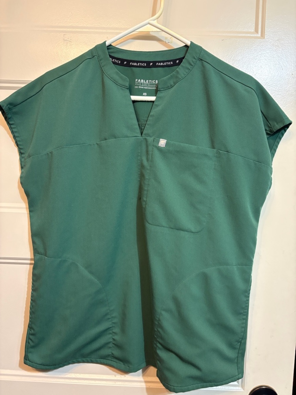 Fabletics women’s Deep Green Scrub-Style set